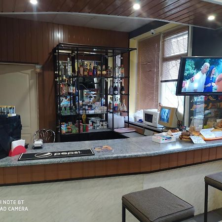 От Заката До Рассвета Hostel โปลตาวา ภายนอก รูปภาพ