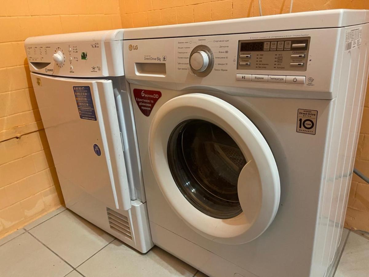От Заката До Рассвета Hostel โปลตาวา ภายนอก รูปภาพ