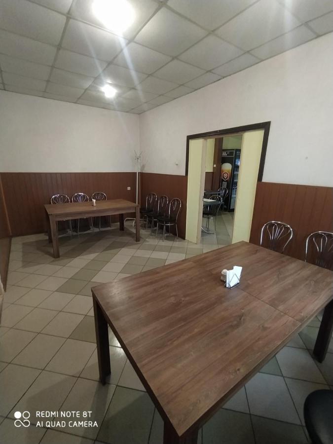 От Заката До Рассвета Hostel โปลตาวา ภายนอก รูปภาพ